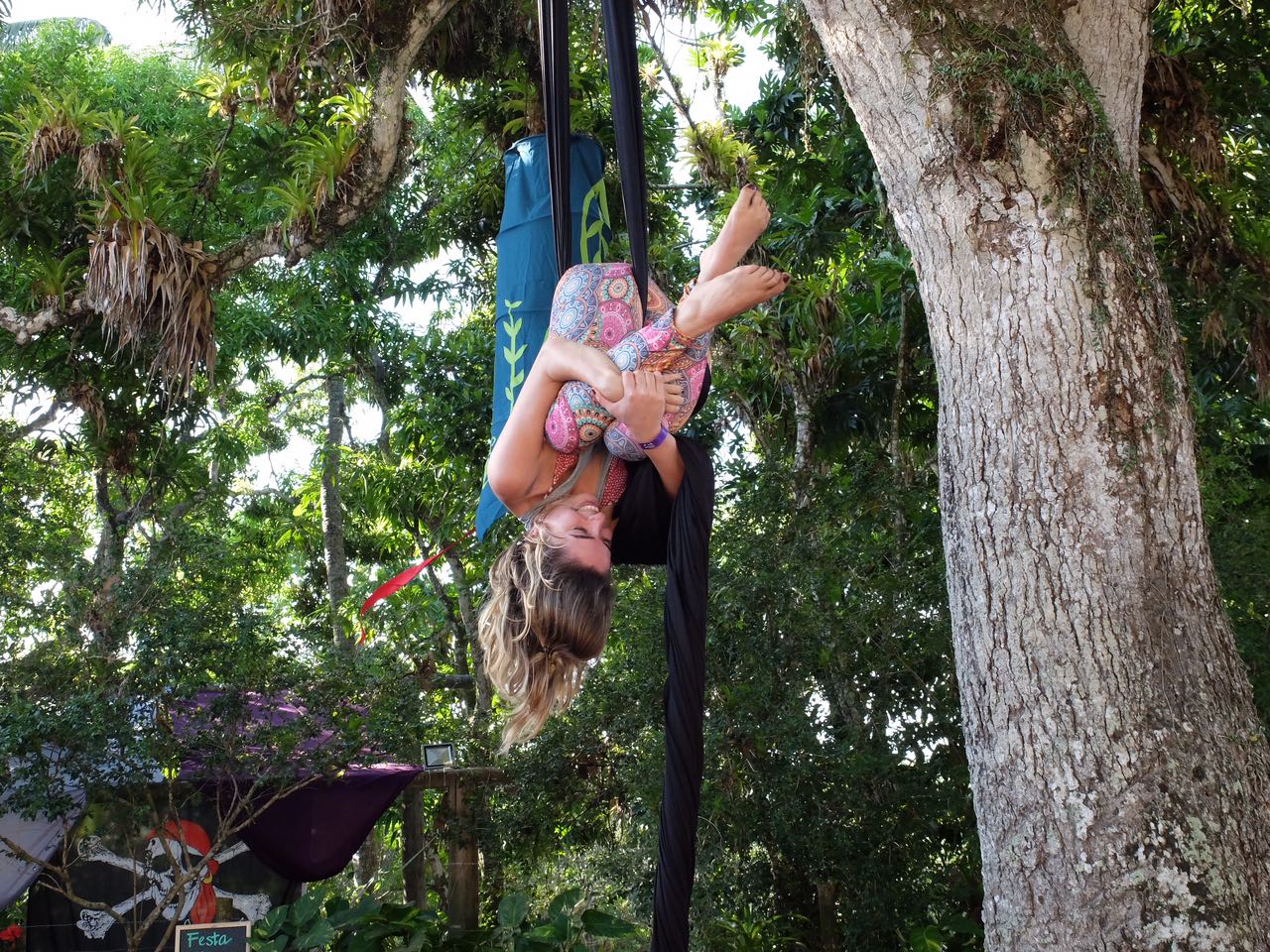 Tecido Acrobático